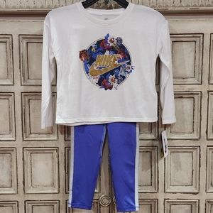 🆕️ Nike Tee & Leggings